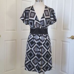 VINTAGE Y2K EXPRESS Silk Dress Black Silver Gray Bold Print Short Sleeves